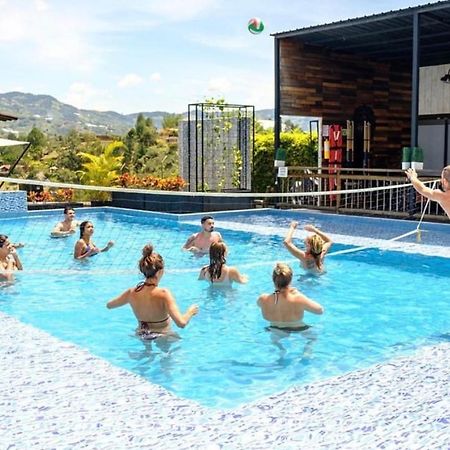 Happy Buddha Hostel & Lodge Guatape Exterior photo