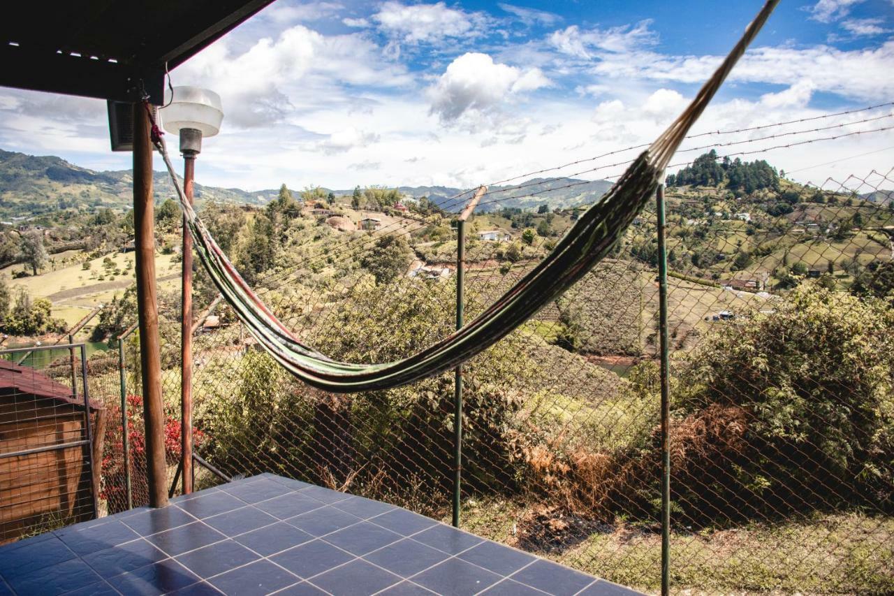 Happy Buddha Hostel & Lodge Guatape Exterior photo
