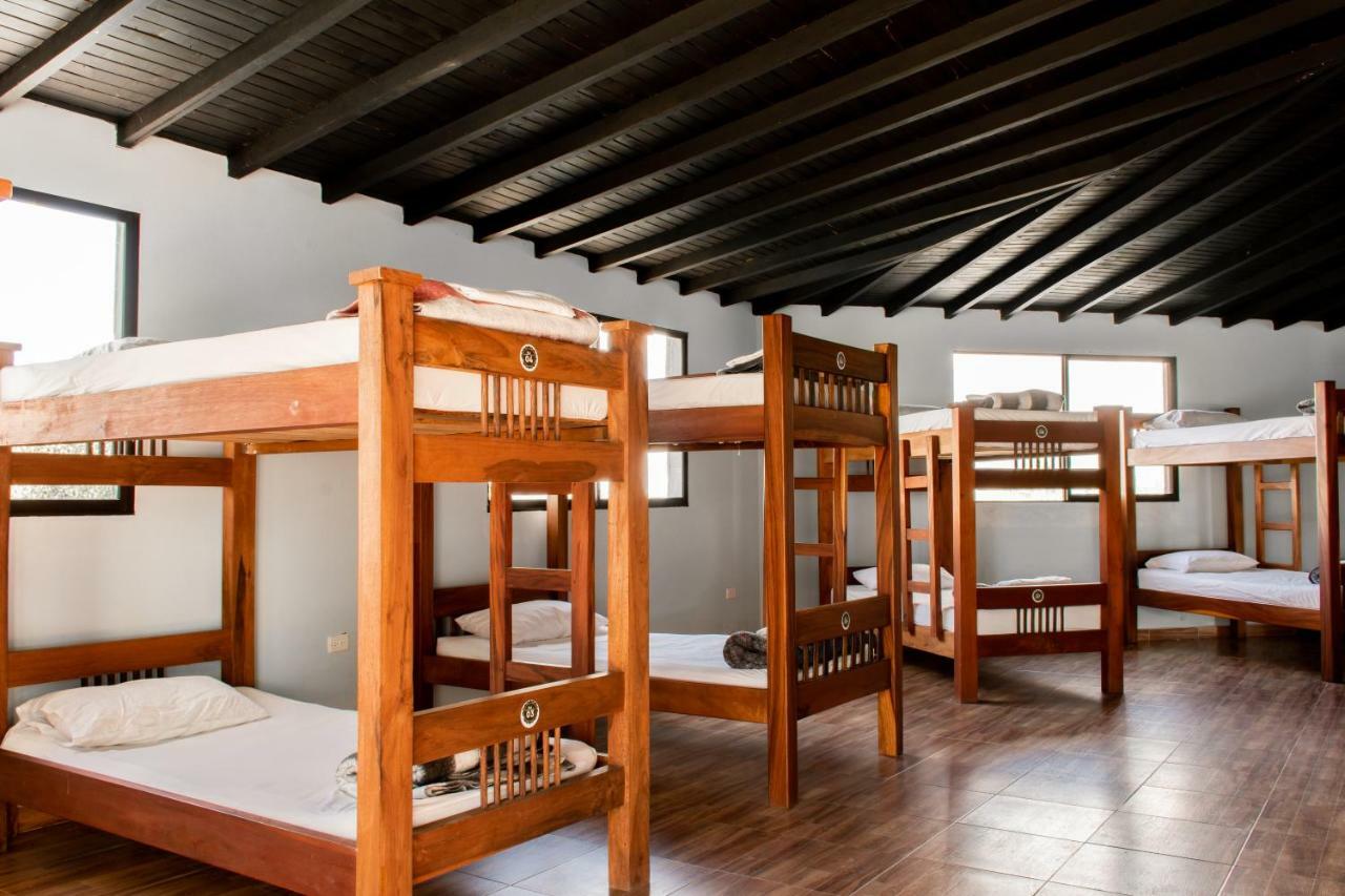 Happy Buddha Hostel & Lodge Guatape Exterior photo